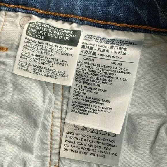 Levi's 501 Womens High Rise Frayed Raw Hem Button Fly Shorts Plus Size 20W New - Picture 5 of 6